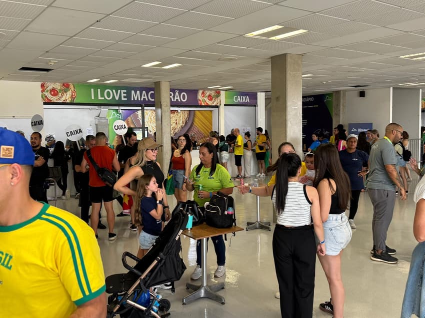 Espaço de alimentação no Mundial de Ginástica Rítmica de 2025 (Foto: Kauhan Fiaux / Lance!)