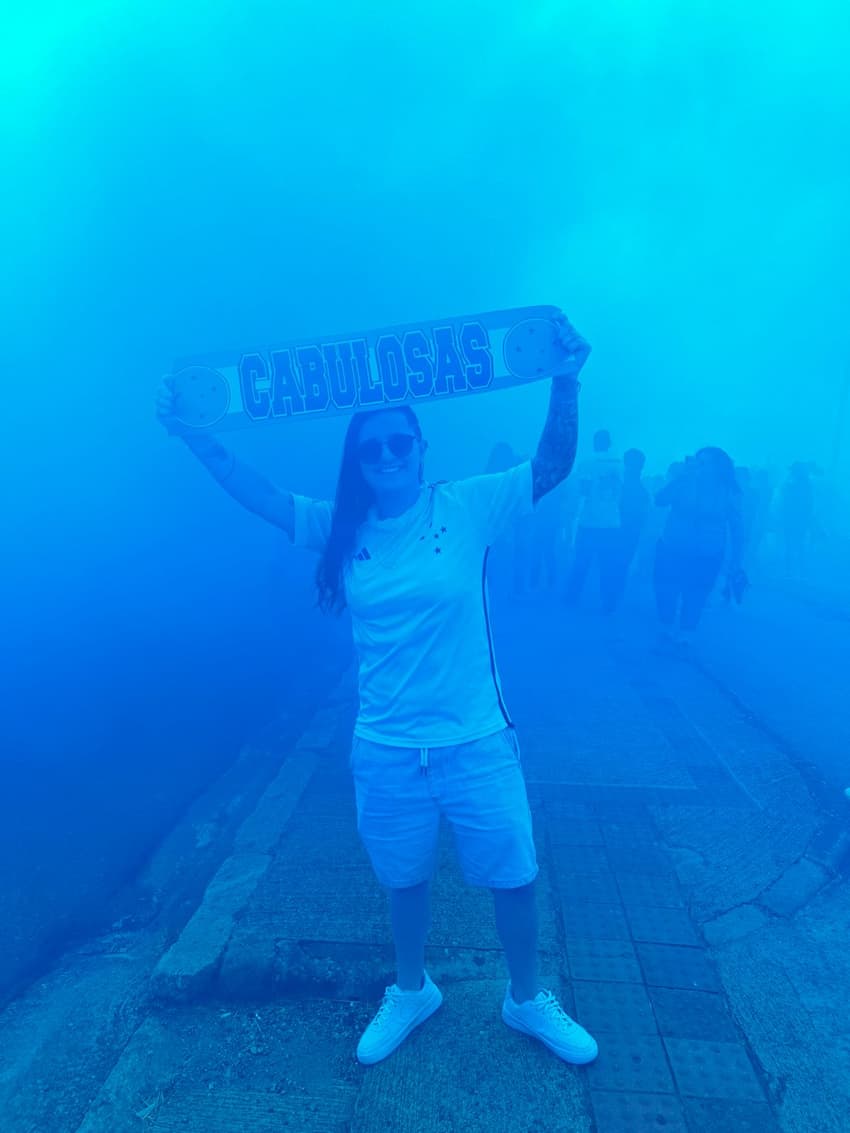 Mariana Leite, torcedora do Cruzeiro, acompanha Palmeiras x Cruzeiro. (Foto: Acervo pessoal)