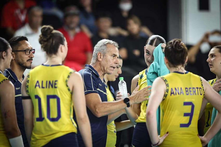 Brasil e Tailândia no Mundial Sub-21 de Vôlei feminino (Foto: Volleyball World)