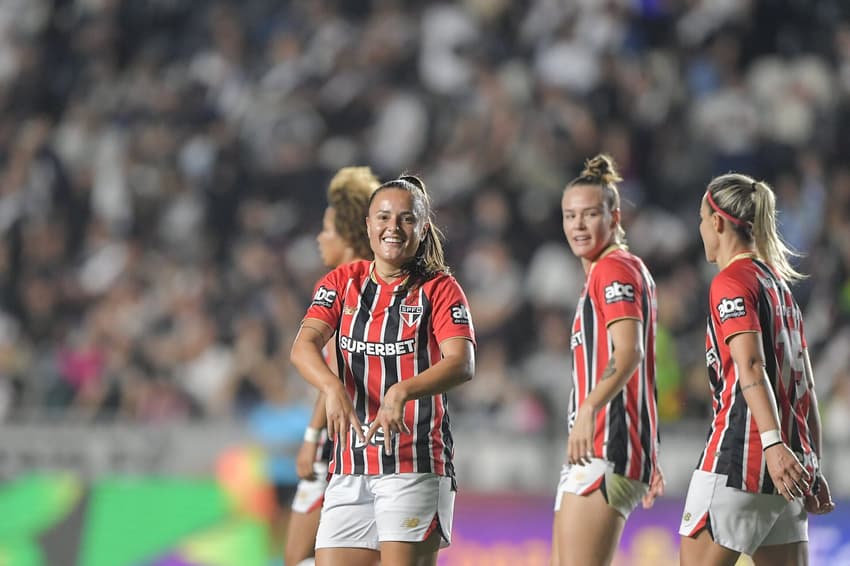 Camilinha abriu o placar no jogo São Paulo e Vasco, pela Copa do Brasil Feminina. (Foto: Staff Images/CBF)