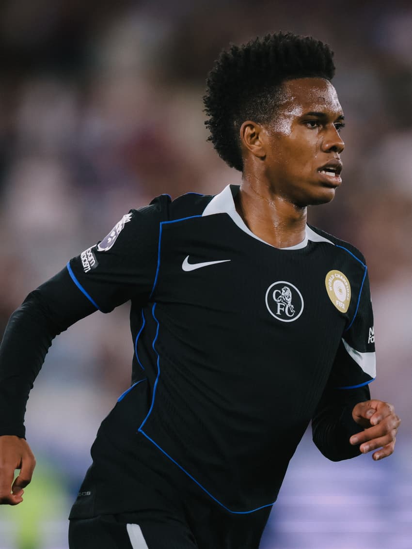 Estevão em ação pelo Chelsea (Foto: Divulgação/Chelsea FC)