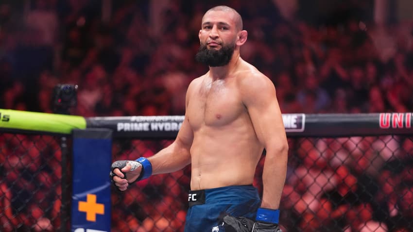 Chimaev após vitória sobre Du Plessis no UFC 319 (Foto: Divulgação/UFC)