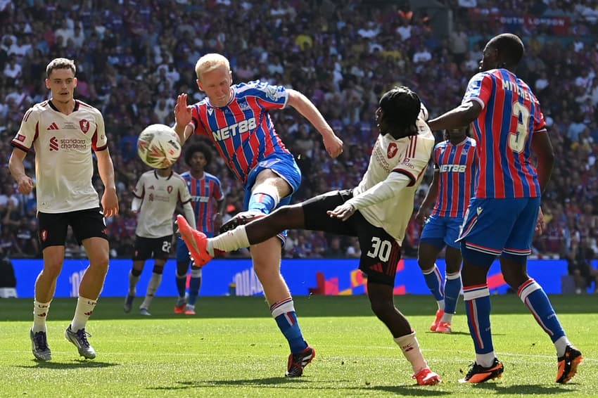 Jogos de hoje: Liverpool e Crystal Palace se enfrentam pela Copa da Liga Inglesa (Foto: Glyn KIRK / AFP)