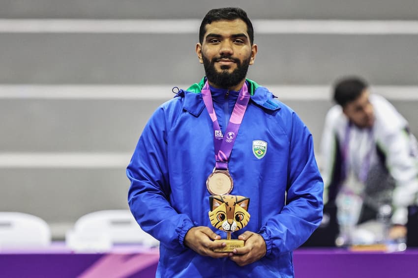 O atleta Erick Batista conquista a medalha de bronze (Foto: Ana Patricia/COB)