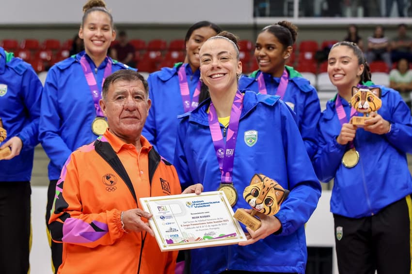 Central Juju foi eleita melhor jogadora da partida