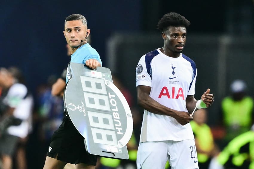 FBL-EUR-SUPERCUP-2025-PSG-TOTTENHAM