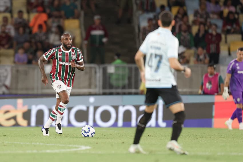 Sem Thiago Silva, Manoel pode ser titular no Fluminense