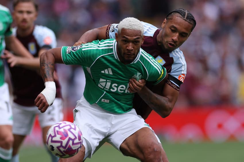 Aston Villa e Newcastle empataram sem gols pela Premier League (Foto: Adrian Dennis / AFP)