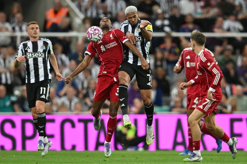 Joelinton - Newcastle x Liverpool