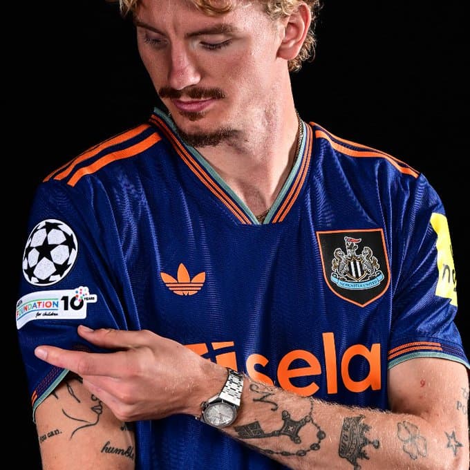 Nick Woltemade é o novo atacante do Newcastle (Foto: Divulgação/ Newcastle)