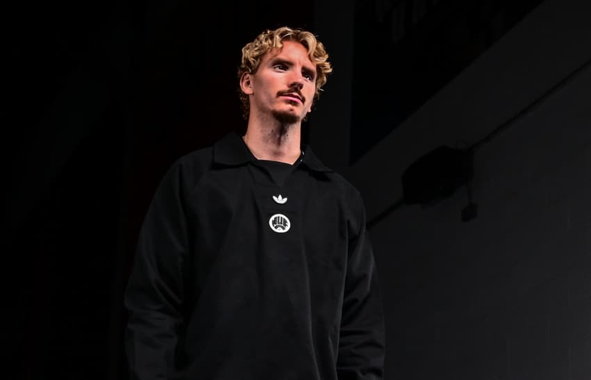 Nick Woltemade é o novo atacante do Newcastle (Foto: Divulgação/ Newcastle)