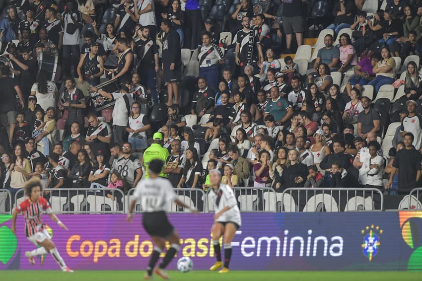 Torcida presente em São Januário para Vasco x São Paulo. (Foto: Staff Images/CBF)