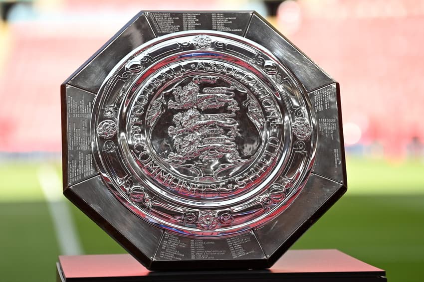 supercopa da inglaterra troféu