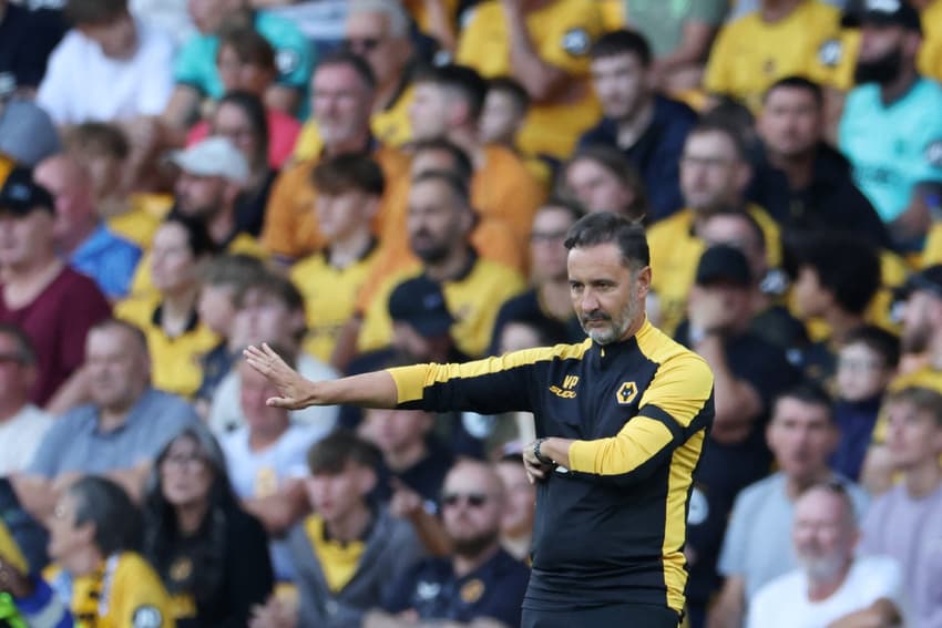 Ex-Flamengo e Corinthians, Vítor Pereira em Wolverhampton x Manchester City (Foto: Darren Staples/AFP)