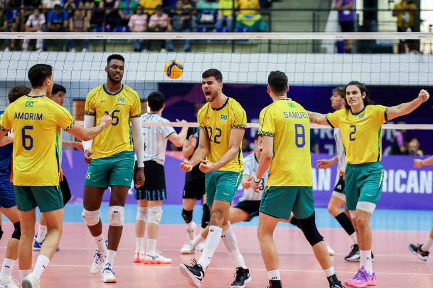 Seleção masculina de vôlei garantiu a medalha de ouro