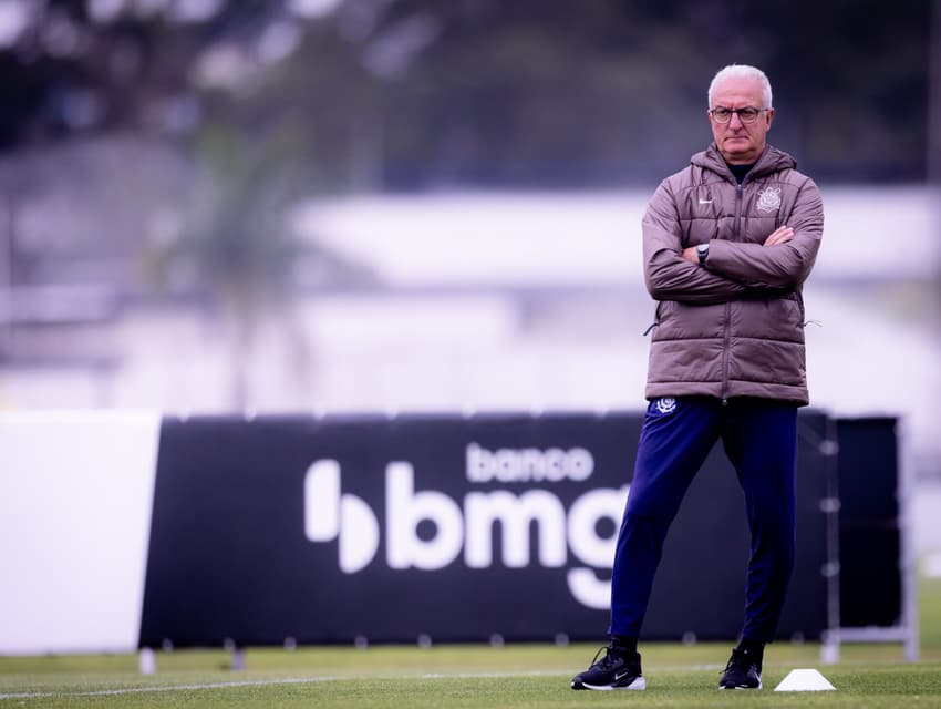 Dorival trabalhou a equipe que deve enfrentar o Flamengo (Foto: Rodrigo Coca/Agência Corinthians)