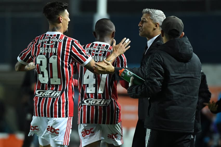 Rigoni e Crespo (Foto: Staff Images/ Conmebol)