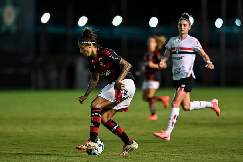 Cristiane, do Flamengo, e Bruna Calderan, do São Paulo. (Foto: CBF/Divulgação)