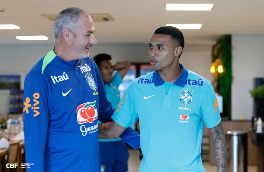 Jean Lucas já integrado à Seleção em Teresópolis (Foto: Rafael Ribeiro / CBF)
