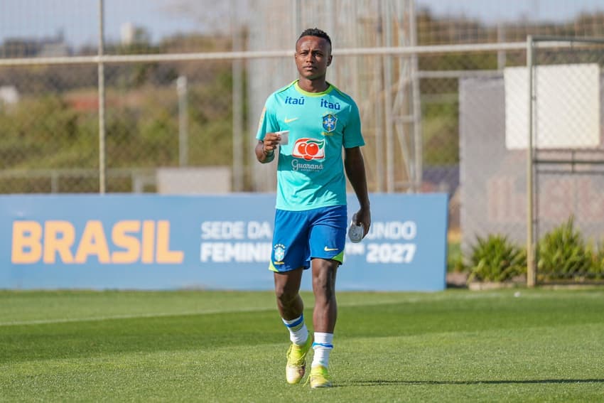 Nathan Fernandes, do Botafogo, treinava com a Seleção Sub-20 (Foto: Nelson Terme/CBF)