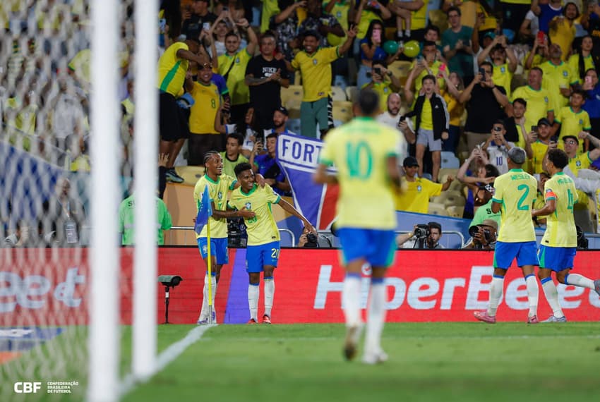 Estêvão comemorando gol da Seleção no Maraacanã (Foto: Rafael Ribeiro/CBF)