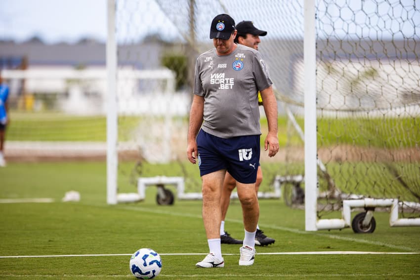 Rogério Ceni durante treino do Bahia (Foto: Letícia Martins / EC Bahia)