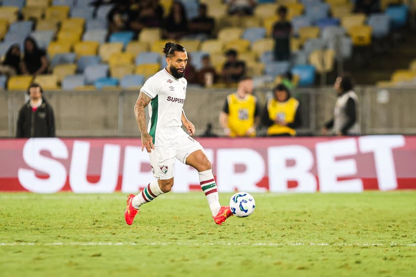 Otávio em ação em Fluminense x Corinthians (Foto: Marcelo Gonçalves/ Fluminense FC)