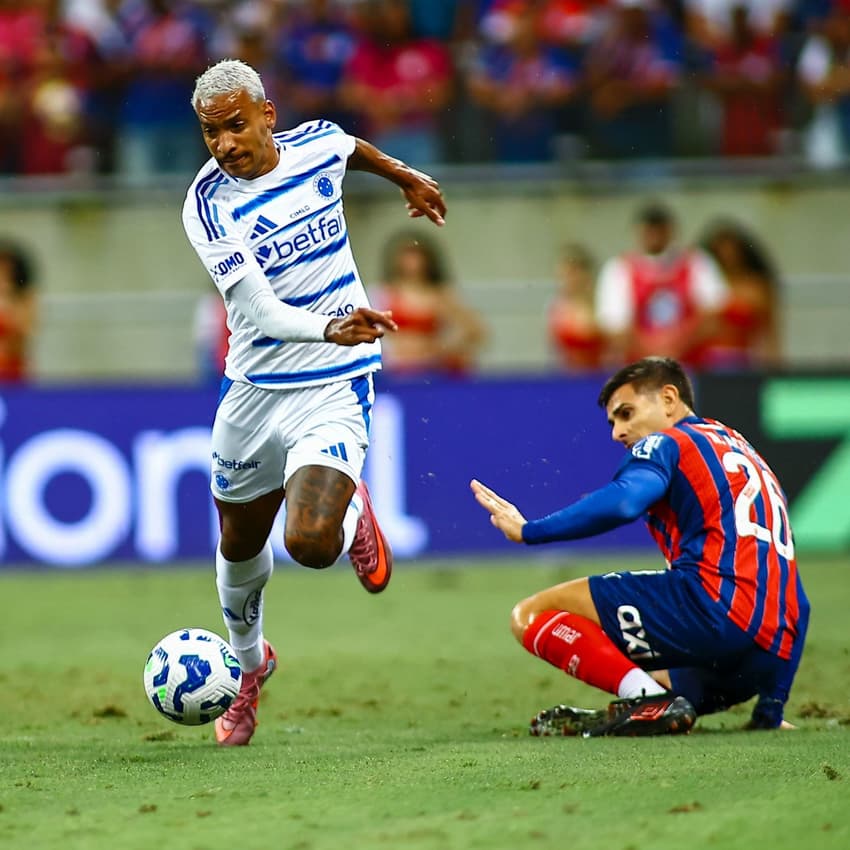Matheus Pereira em ação na Arena Fonte Nova (Foto: Mauricio Simões/Cruzeiro)