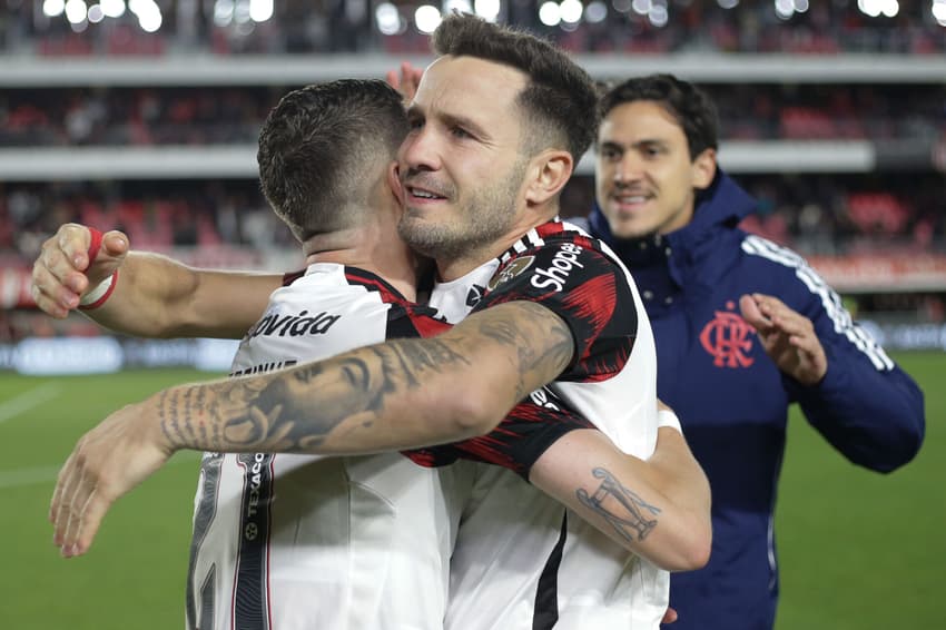 Saúl após classificação do Flamengo na Libertadores (Foto: Gilvan de Souza/Flamengo)