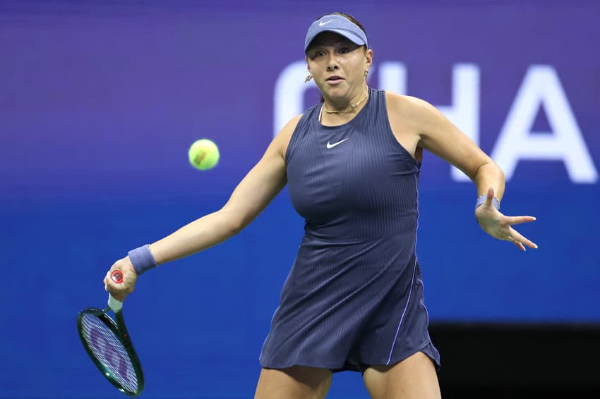 A americana Amanda Anisimova na partida contra a brasileira Bia Haddad no US Open (Foto: Al Bello