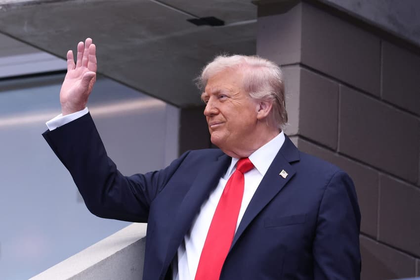 Presidente Donald Trump comparece à final masculina do US Open (Foto: CLIVE BRUNSKILL / GETTY IMAGES NORTH AMERICA / Getty Images via AFP)
