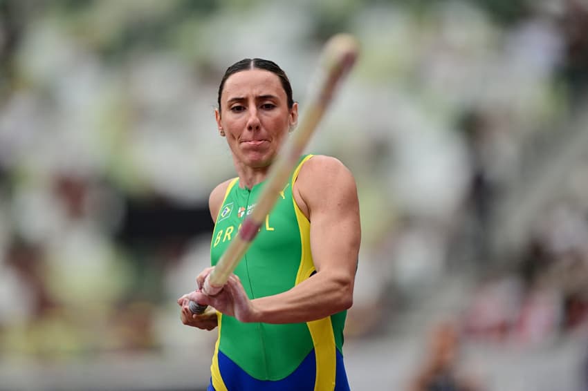 Juliana Campos foi à final do salto com vara no Mundial de Tóquio