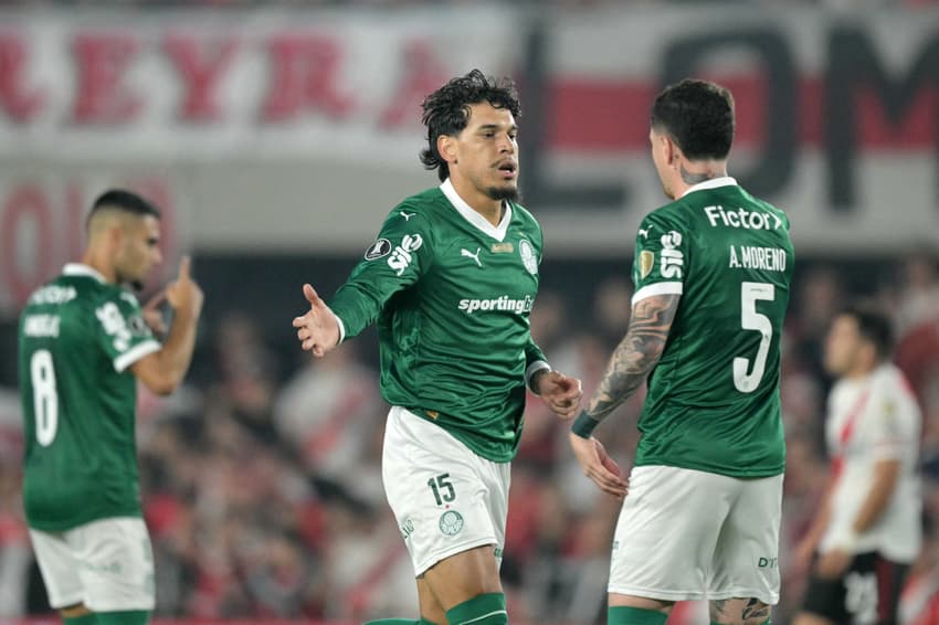 Gustavo Gómez em Palmeiras x River Plate (Foto: Juan MABROMATA / AFP)