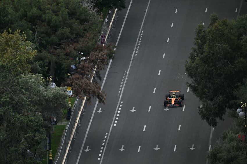 Lando Norris em último treino livre do GP do Azerbaijão de F1 (Foto: Ozan Kose / AFP)