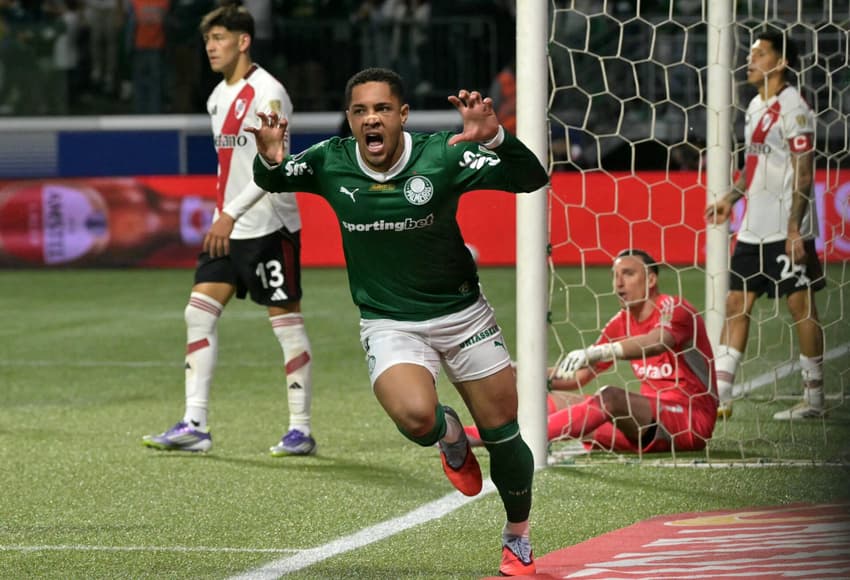 Vitor Roque Palmeiras