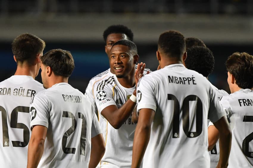 Real Madrid comemora gol de Mbappé contra o Kairat (Foto: Vyacheslav OSELEDKO / AFP)