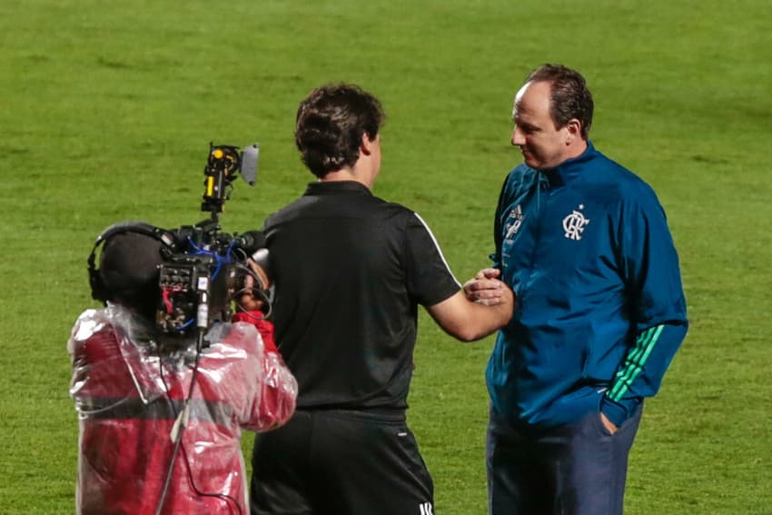 Fernando Diniz e Rogério Ceni em São Paulo x Flamengo (Foto: Marcello Zambrana/AGIF)