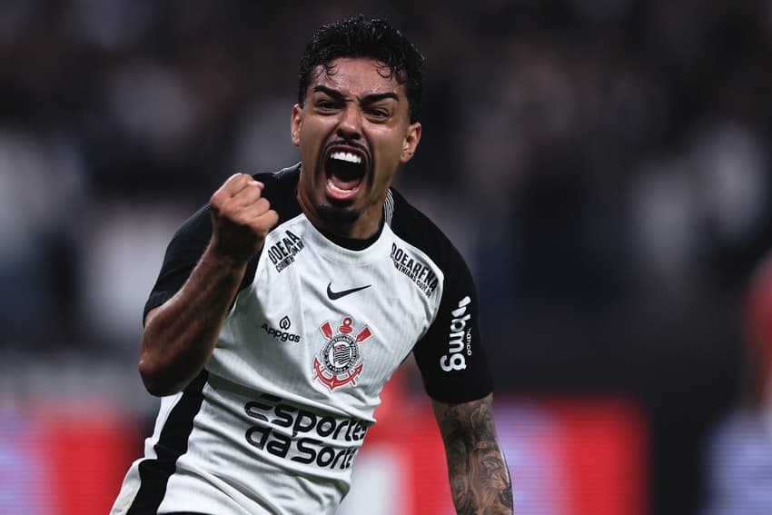 Matheus Bidu se tornou um dos pilares do Corinthians 