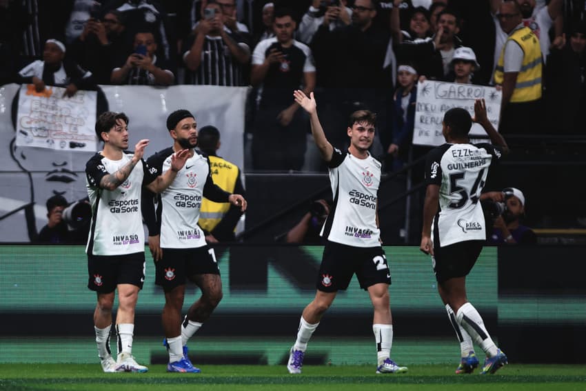 Corinthians tenta esvaziar o Departamento Médico (Foto: Ettore Chiereguini/AGIF)