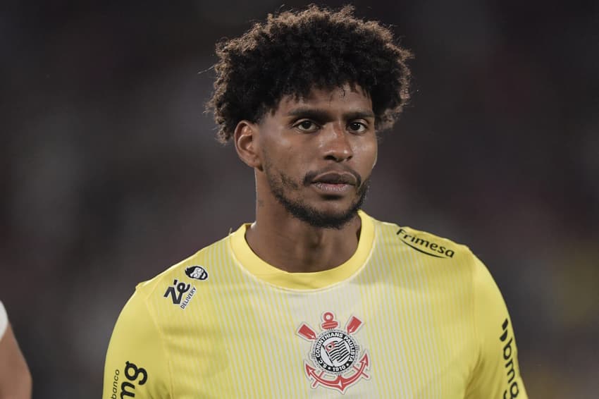 Hugo Souza (Foto: Thiago Ribeiro/AGIF)
