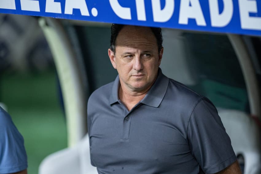 Rogério Ceni no Castelão para Ceará x Bahia (Foto: Baggio Rodrigues/AGIF)