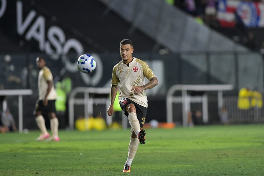 Philippe Coutinho em ação contra o Bahia no Campeonato Brasileiro (Foto: Thiago Ribeiro/AGIF)