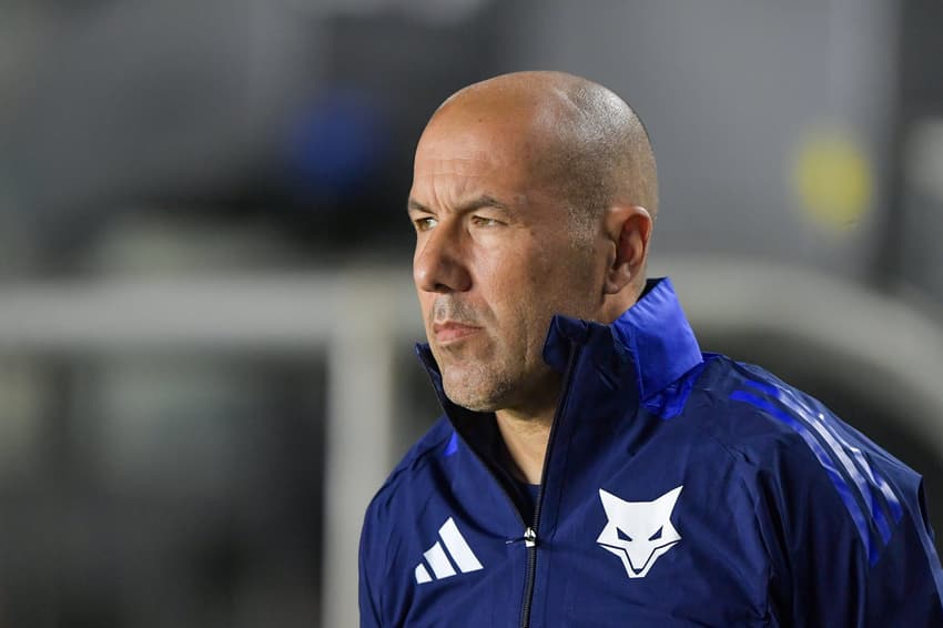 Técnico do Cruzeiro, Leonardo Jardim (Foto: Thiago Ribeiro/AGIF)