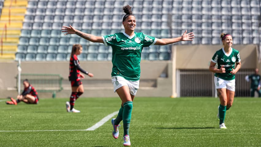 Amanda Gutierres comemora gol pelo Palmeiras no Brasileirão Feminino (Foto: Fábio Menotti/Palmeiras)