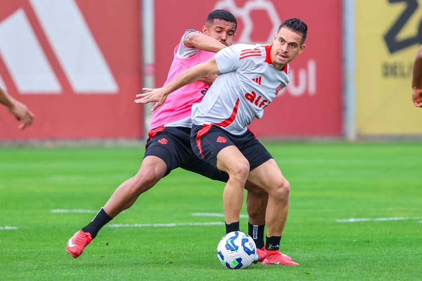Rafael Borré, atacante o Internacional