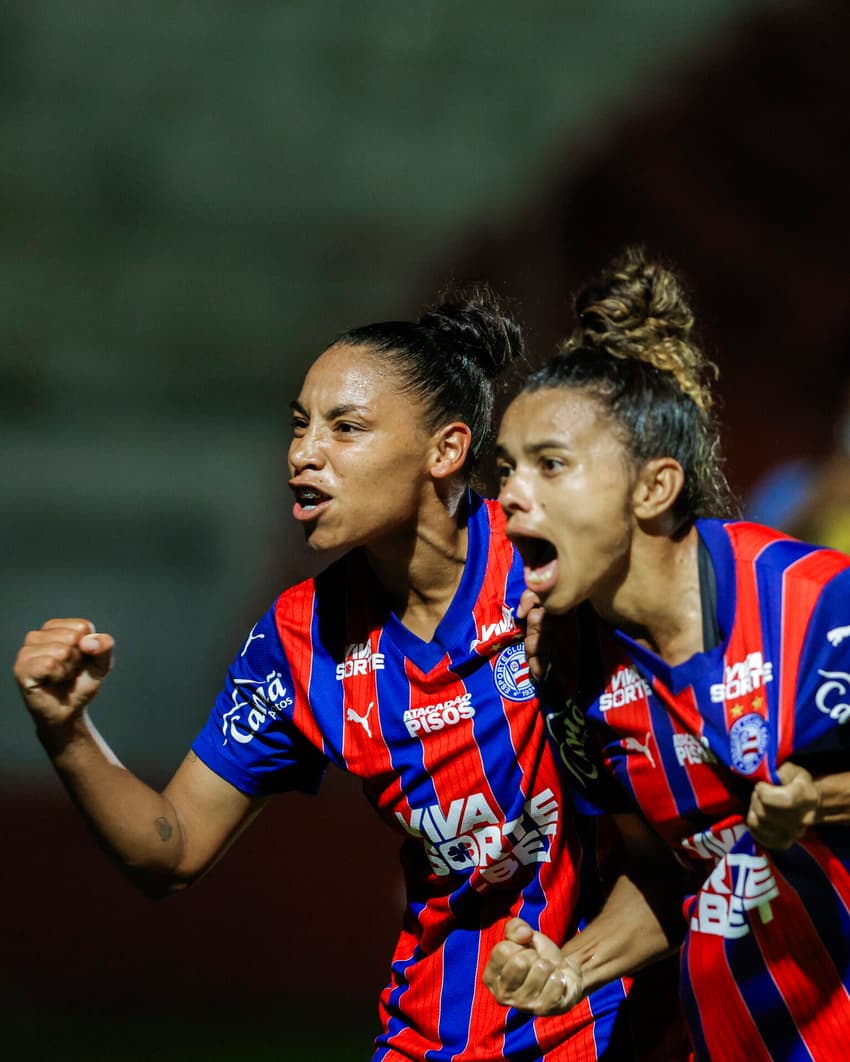 Jogadoras do Bahia comemoram gol sobre o Atlético-MG na Copa do Brasil Feminina (Foto: Rafael Rodrigues/EC Bahia)