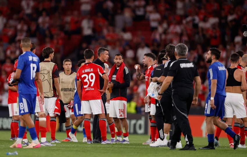 Benfica perdeu para o Qarabag na primeira rodada da Champions League (Foto: Filipe Amorim/ AFP)