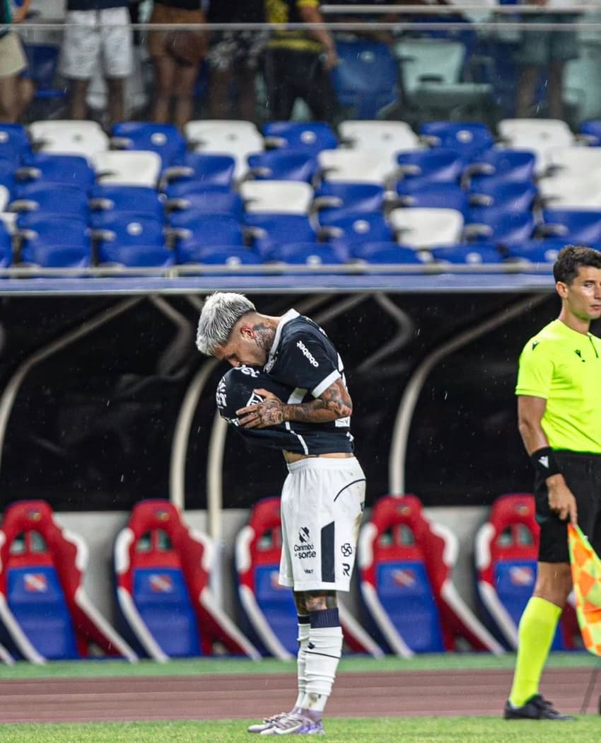 Diego Hernández Remo Botafogo