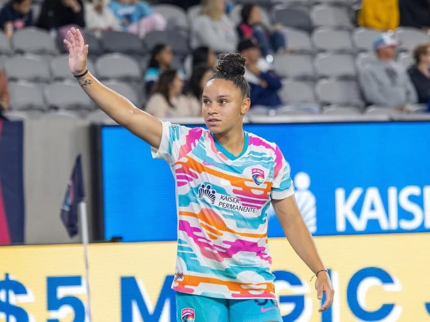 A brasileira Dudinha marcou seu primeiro gol pelo San Diego Wave (Foto: Reprodução/Wave)