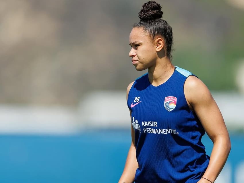 Dudinha, da Seleção, em treino do San Diego Wave, da NWSL (Foto: Reprodução/Instagram)